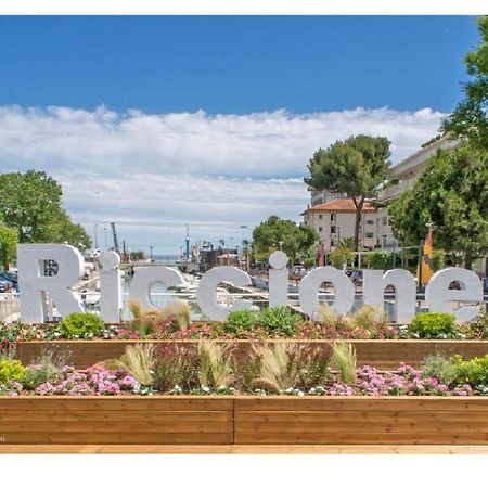 Urania Hotel Fogliano Marina Ngoại thất bức ảnh